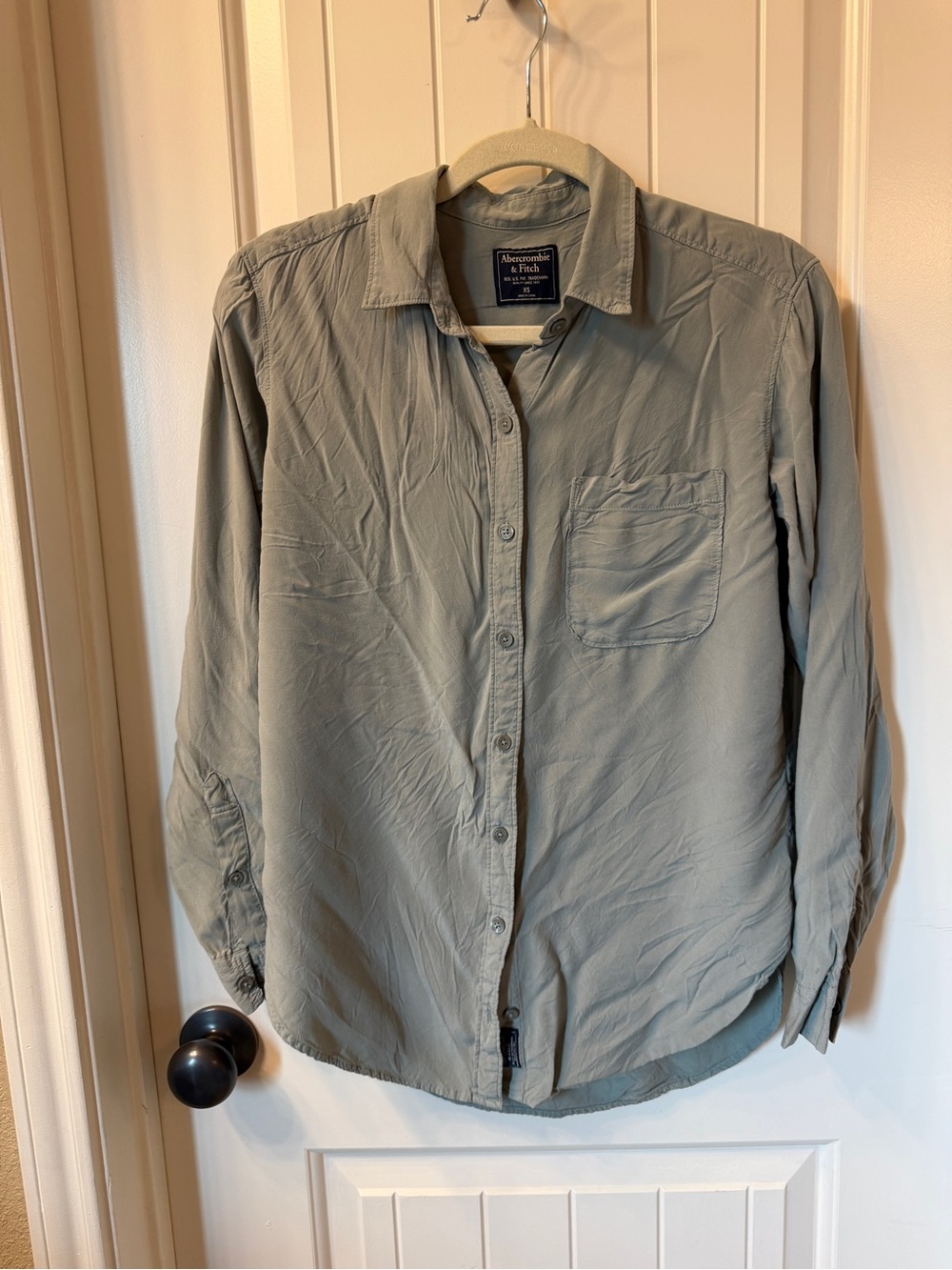 Abercrombie & Fitch long sleeve Green button up shirt